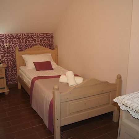 Hotel POD HERBEM -POKOJE OZONOWANE Białystok Zimmer foto