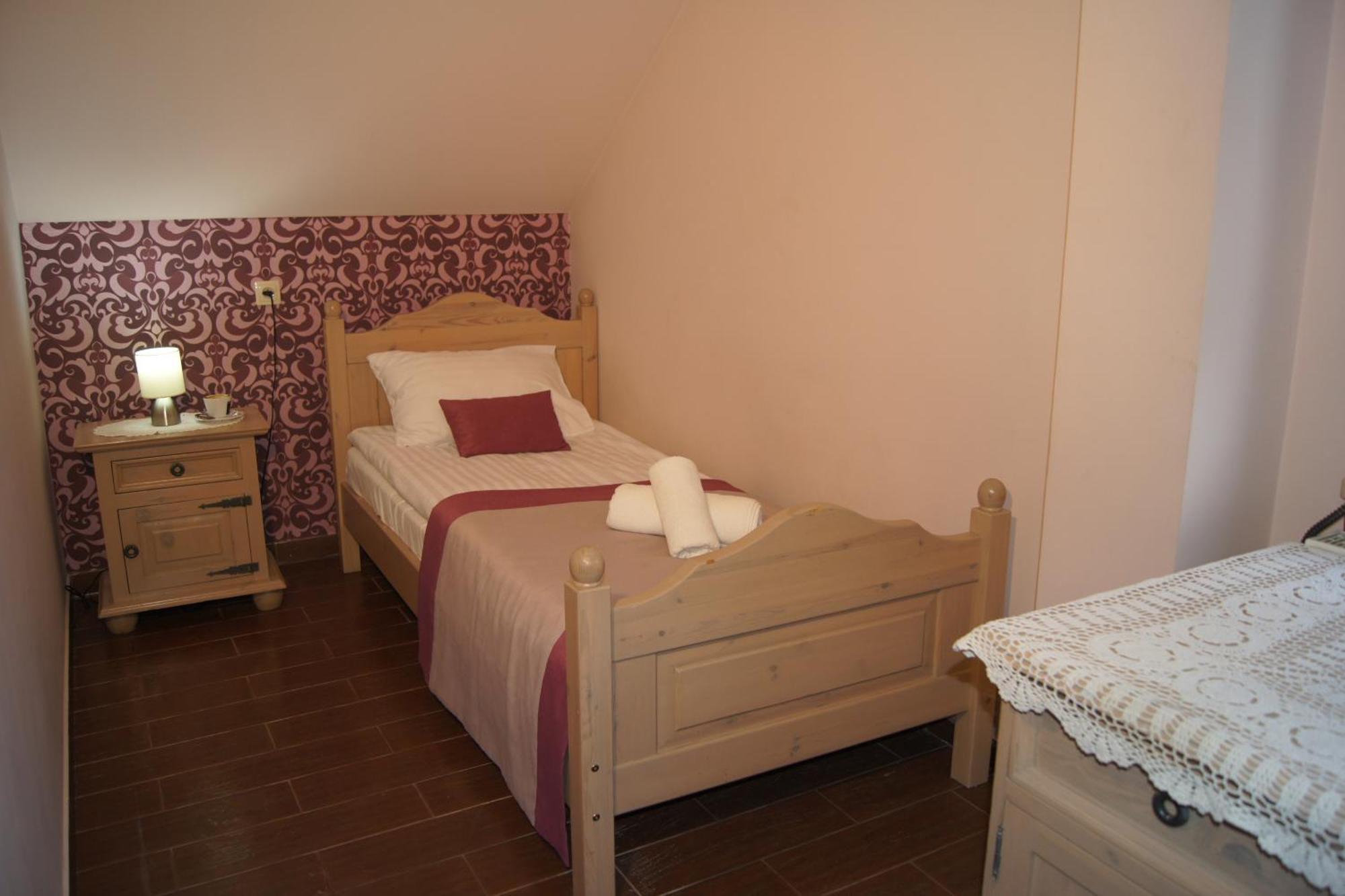 Hotel POD HERBEM -POKOJE OZONOWANE Białystok Zimmer foto